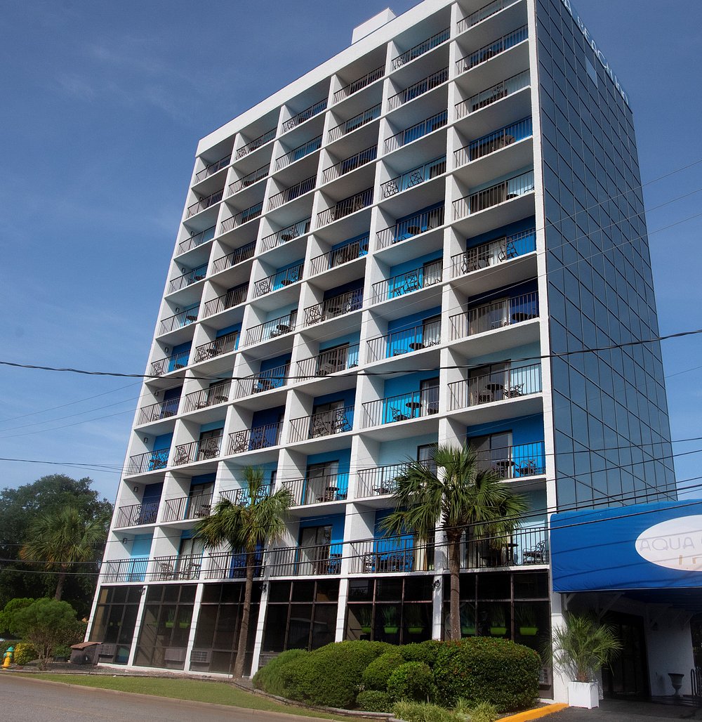 Aqua Beach Inn - Steps from the Iconic SkyWheel and Boardwalk